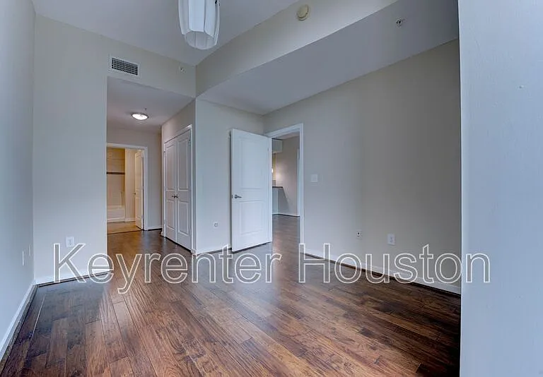 5925 Almeda Rd #2214 — Photo 24