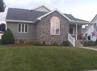 230 E Maple St, Cleona, PA 17042