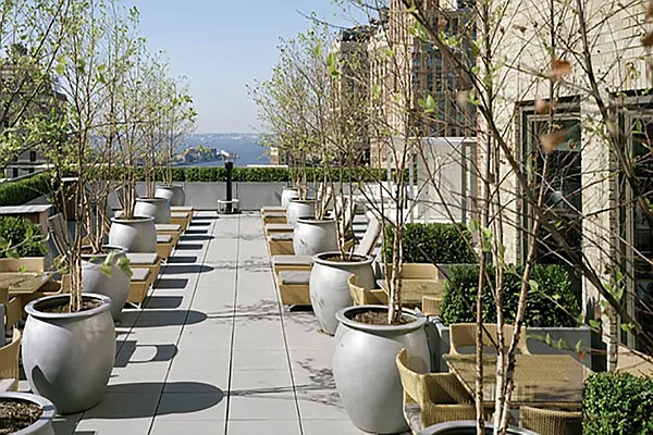 Rented by Compass | media 23