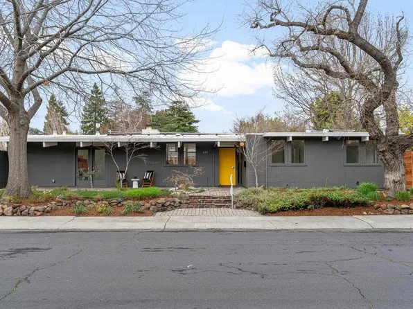 829 Talisman Dr, Palo Alto, CA 94303