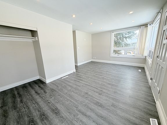 2nd image of 483 Wellington St