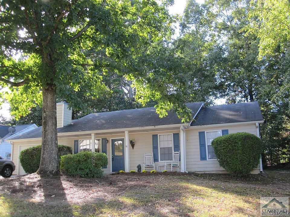 1st image of 1413 Oak Knoll Drive