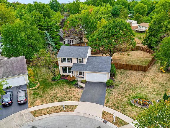 3rd image of 5345 Woodville Ct