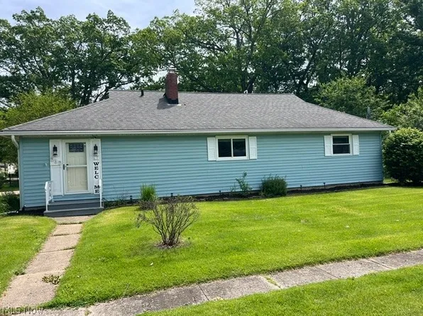 717 Hazelwood Dr, Vermilion, OH 44089