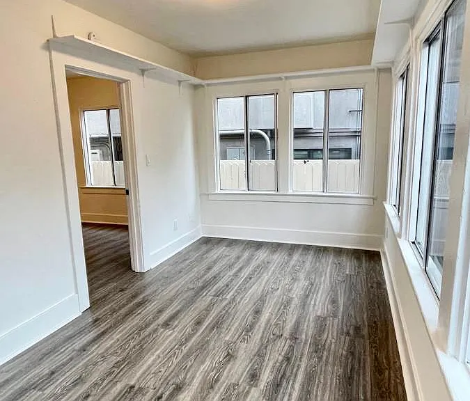 20 Brooks Ave #101 — Photo 2