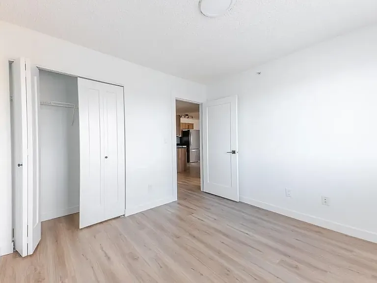 609 King St — Photo 22