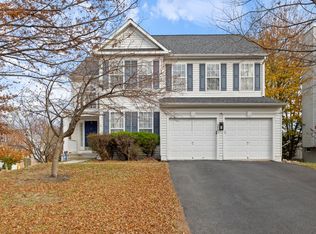 7503 Farm Pond Ct, Hanover, MD 21076