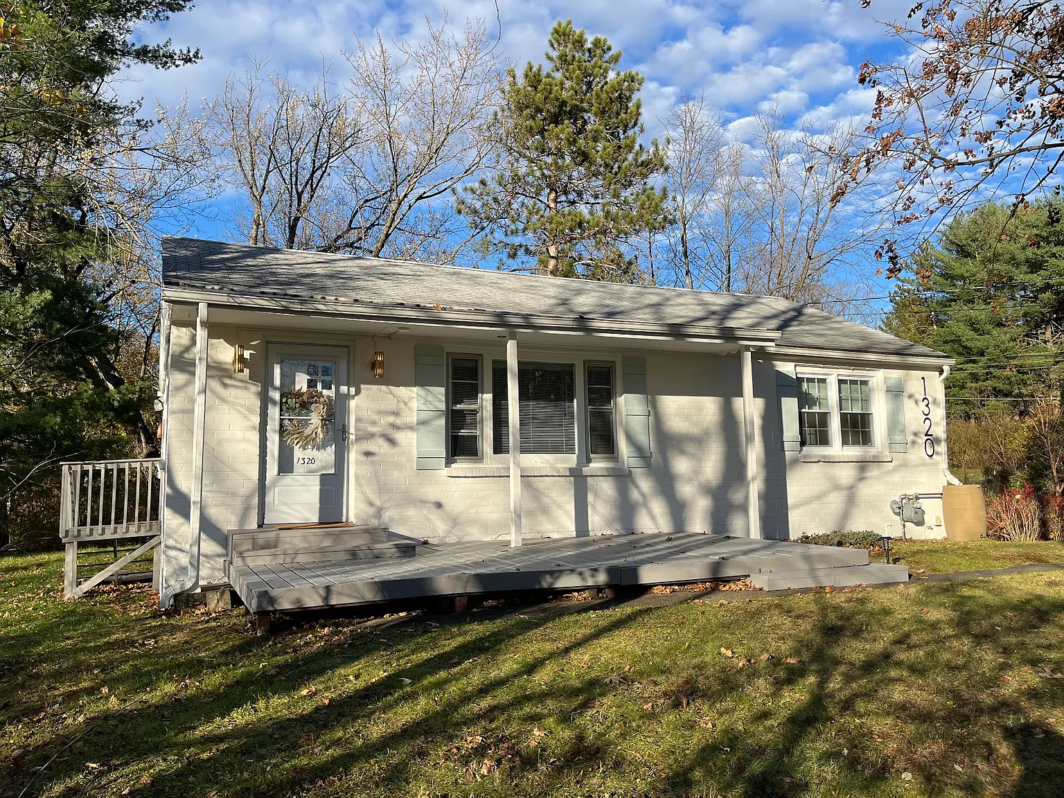3 bed, 1104 sqft, $2,500 — Photo 2