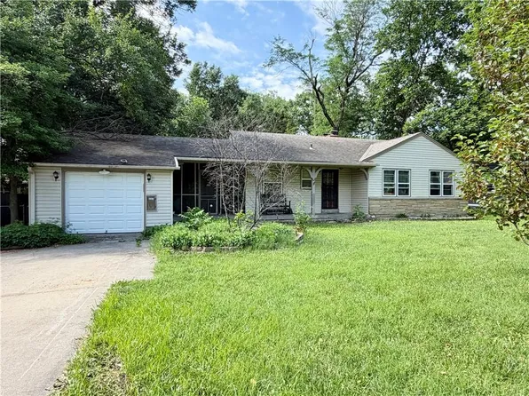 W 67th St, Overland Park, KS 66204