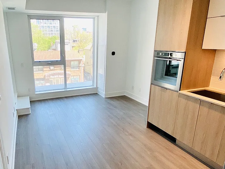 1 Belsize Dr #209 — Photo 4