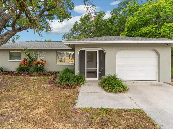 2881 Indianwood Dr, Sarasota, FL 34232