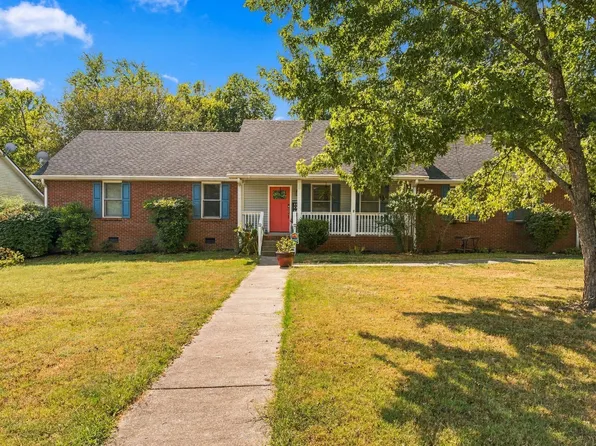 301 Carlton Pl, Goodlettsville, TN 37072