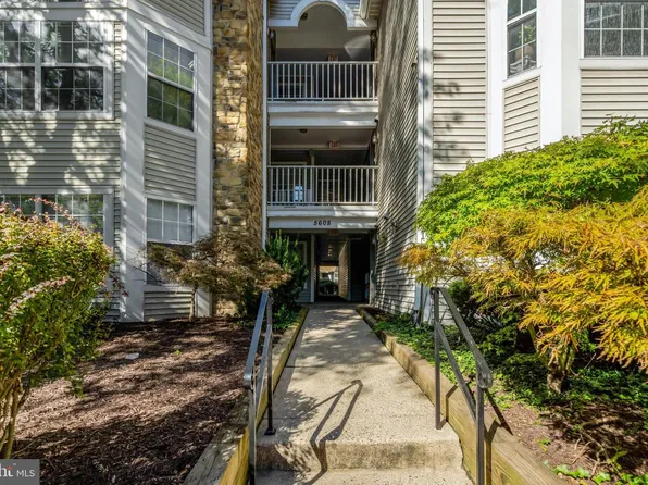 5608 Willoughby Newton Dr Unit 24, Centreville, VA 20120