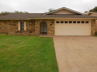 5729 2nd St, Lubbock, TX 79416