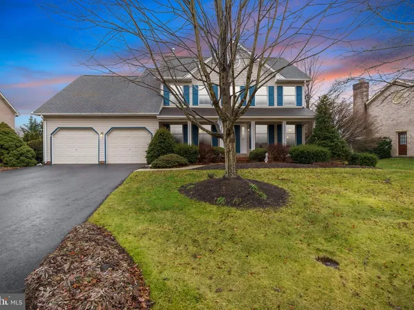 8217 Fox Hunt Ln, Frederick, MD 21702