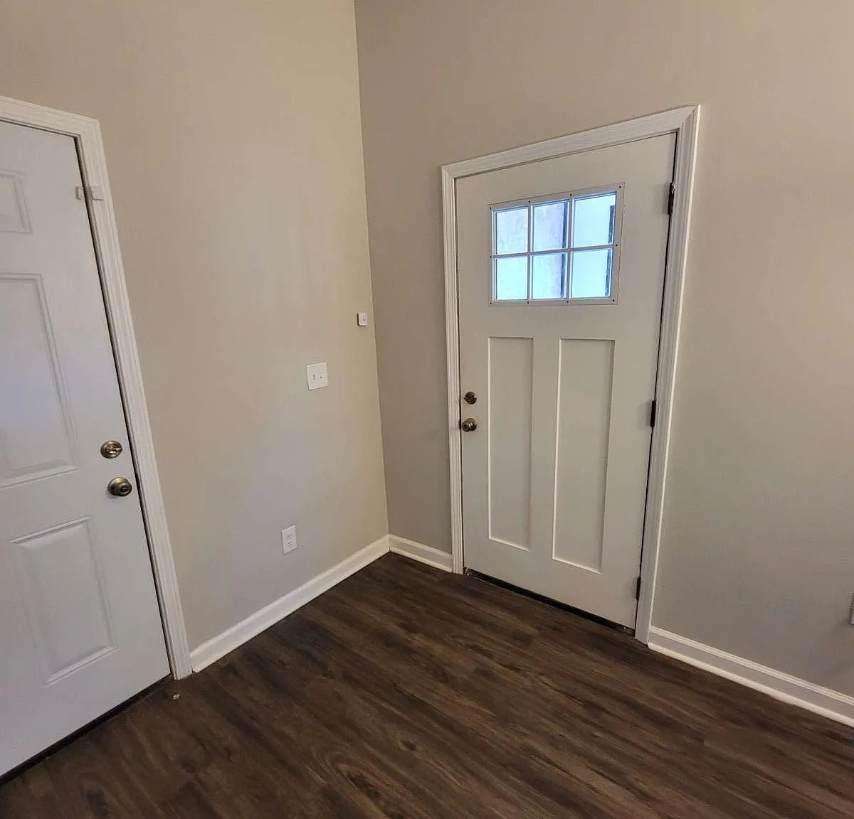 4 bed, 3.5 bath, $2,995 — Photo 2