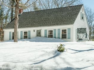 87 Pine Hill Rd, Cape Neddick, ME 03902