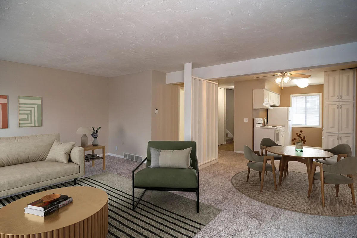 Building Photo - Lake Forest Townhomes