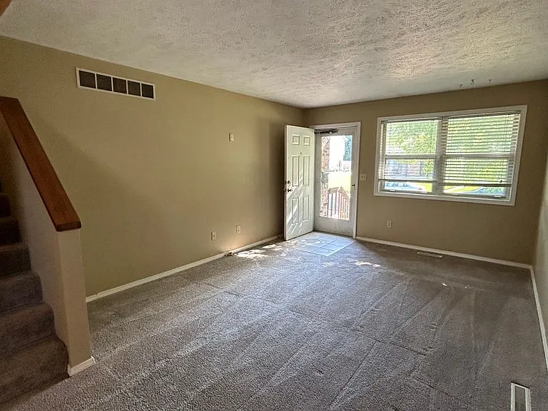 1711 Rockingham Dr #A — Photo 3