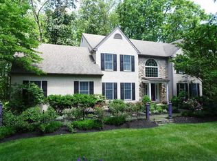 119 Great Oak Dr, Downingtown, PA 19335