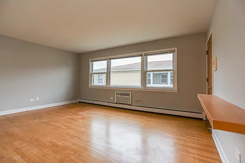 8614 W Berwyn Ave Photo 1