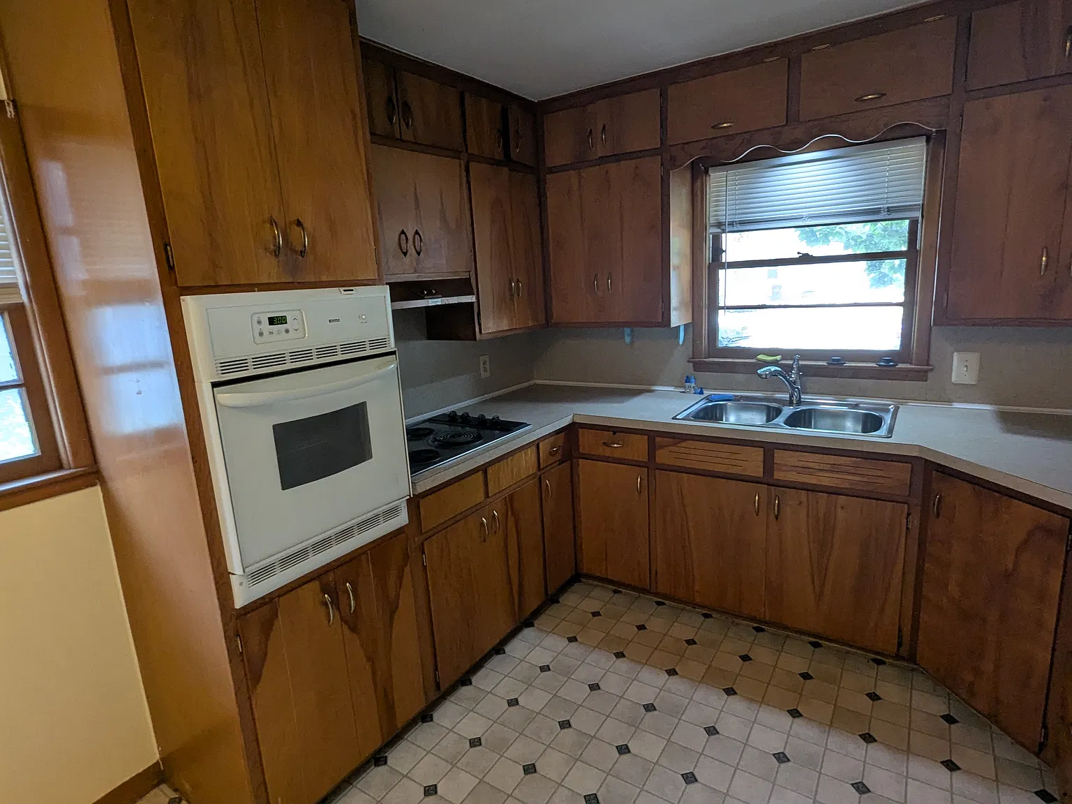 3 bed, 1520 sqft, $1,250 — Photo 4