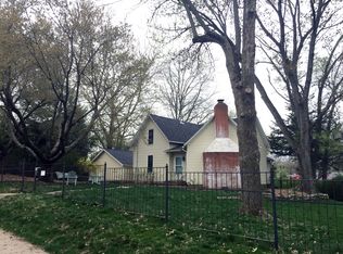 1707 Muscatine Ave, Iowa City, IA