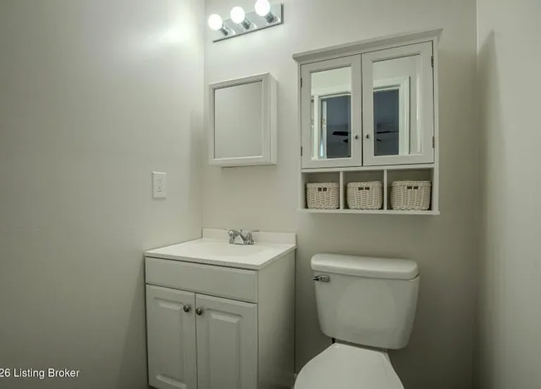 5106 Bardstown Rd — Photo 13