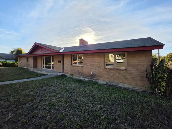 595 N Elm St