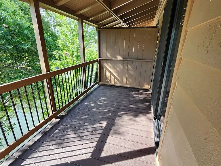 1562 NW 1st St #2 — Photo 17