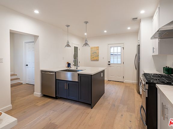 5th image of 4739 Beck Ave