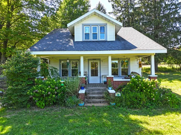5760 Martin Rd, Coloma, MI 49038
