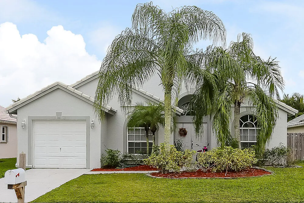 4 bed, 2.0 bath, 1454 sqft, $4,310 — Photo 1
