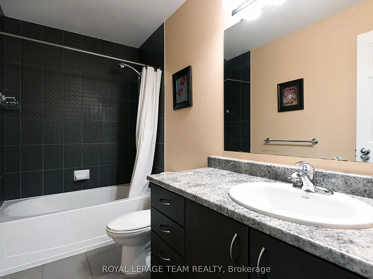 415 Galatina Way — Photo 20