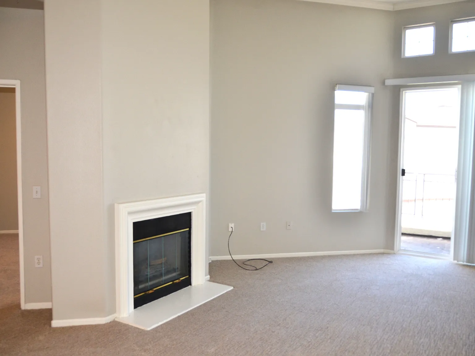 2 bed, 1127 sqft, $3,400 — Photo 3