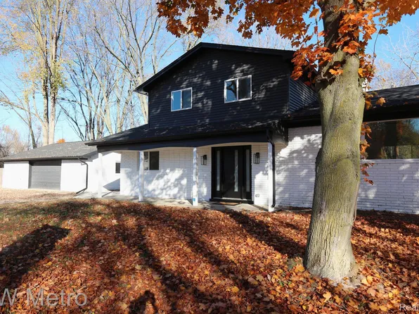 21311 Middlebelt Rd, New Boston, MI 48164