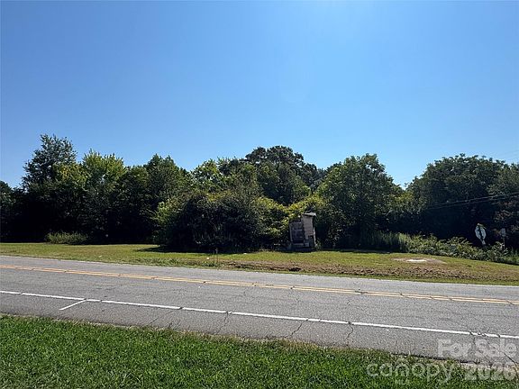 3rd image of 1558 Buffalo Shoals Rd