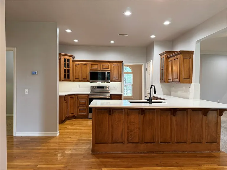 1 Elder Ln — Photo 11