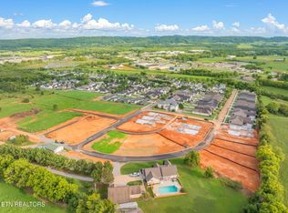 914 Stratford Ave, Sweetwater, TN 37874