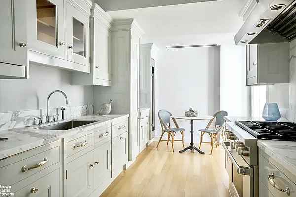 Rented by Brown Harris Stevens | media 6