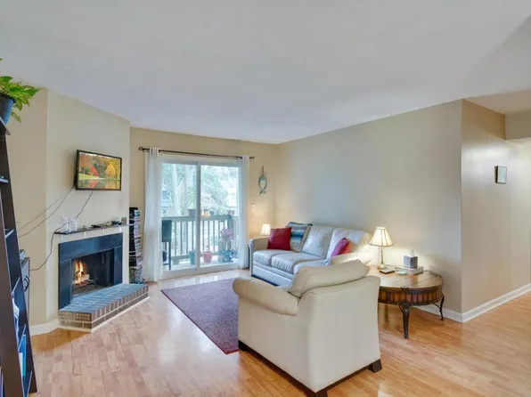 1402 Camp Rd, Charleston, SC