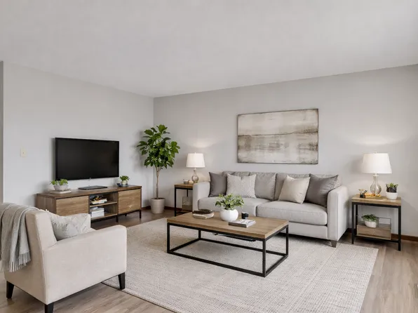 1225-1233 Branding Iron Rd