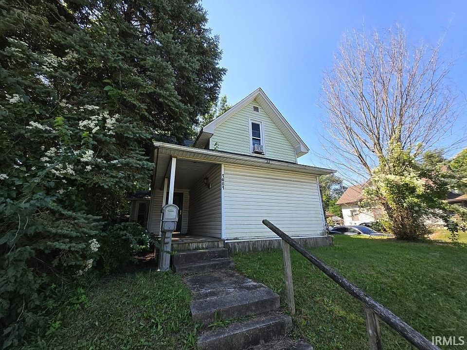 1st image of 1651 W 2nd St
