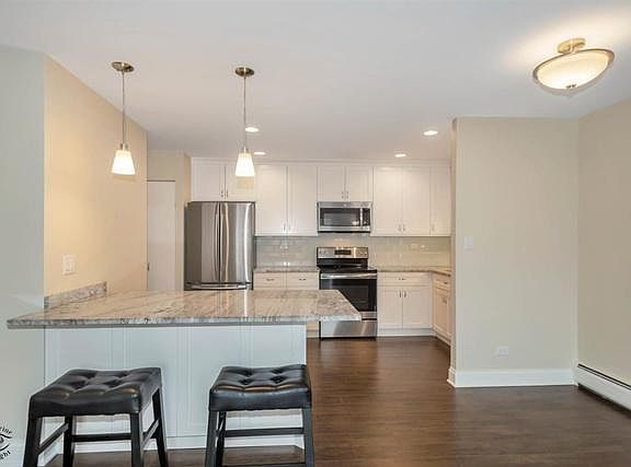 5th image of 4221 Saratoga Ave APT 305A