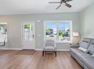 27 B Sols Point Rd, Clinton, CT 06413