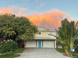1257 Holiday Dr, Tarpon Springs, FL 34689