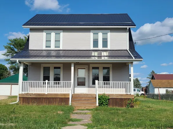 305 S East St, Monona, IA 52159