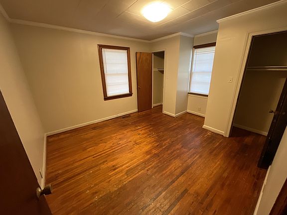 3rd image of 28 Saint Mary Ave NW