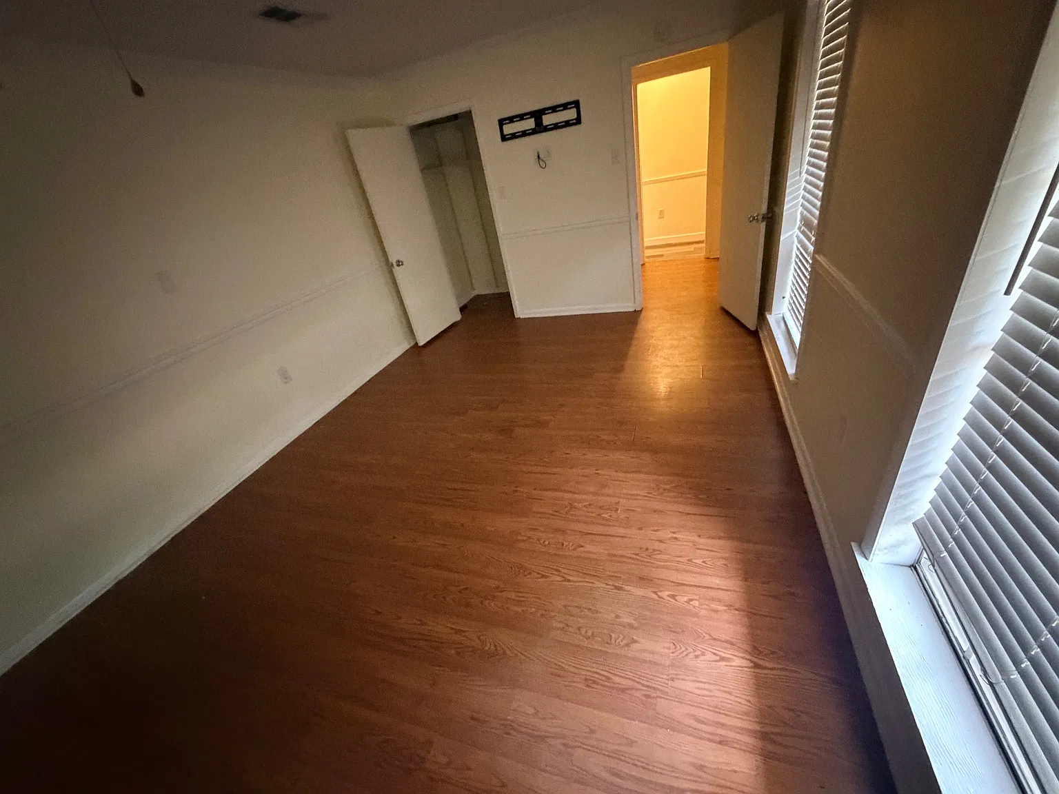 4 bed, 1888 sqft, $1,700 — Photo 3