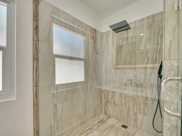 9042 Phyllis Ave #A — Photo 30